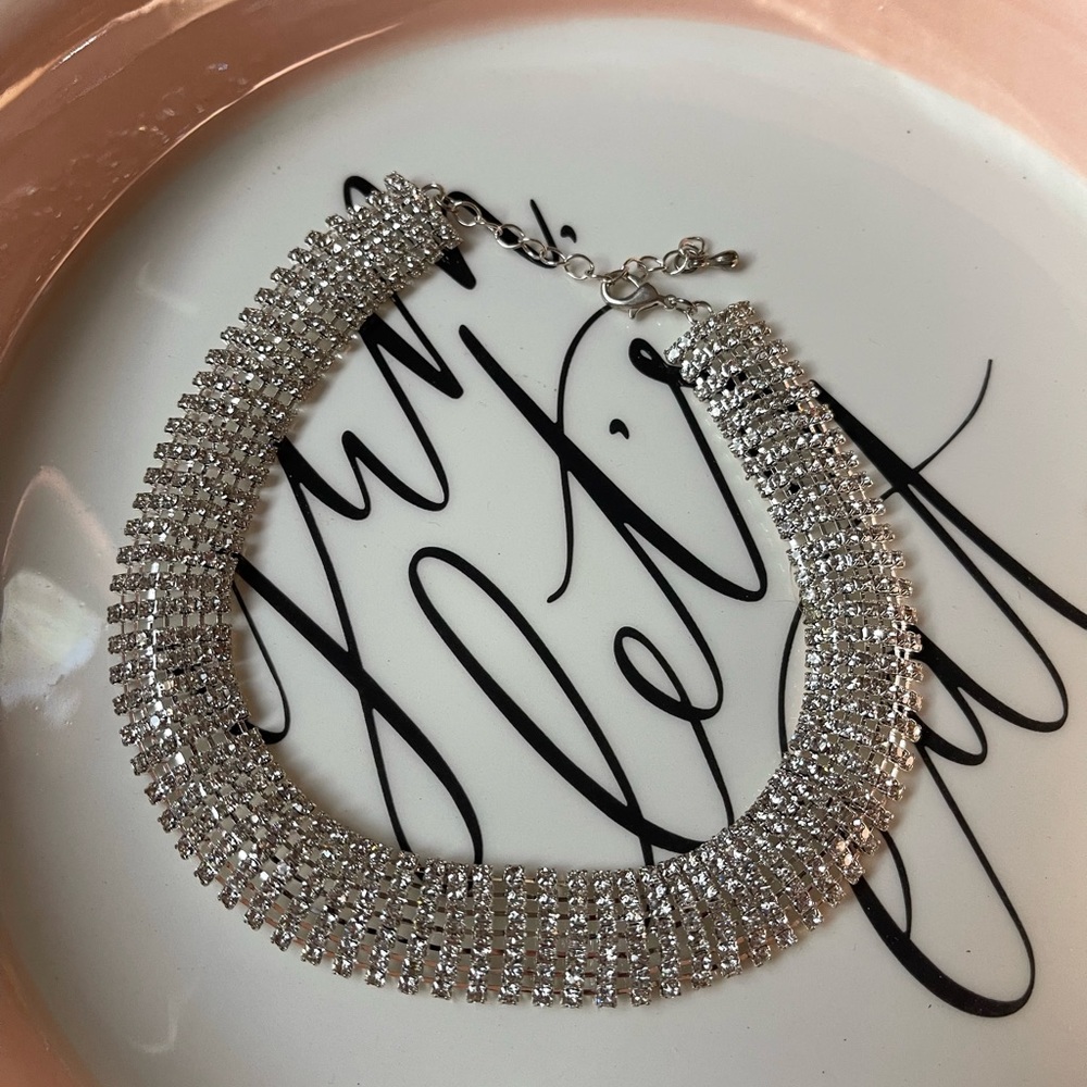 Rhinestone choker necklace silver perfect for NYE
